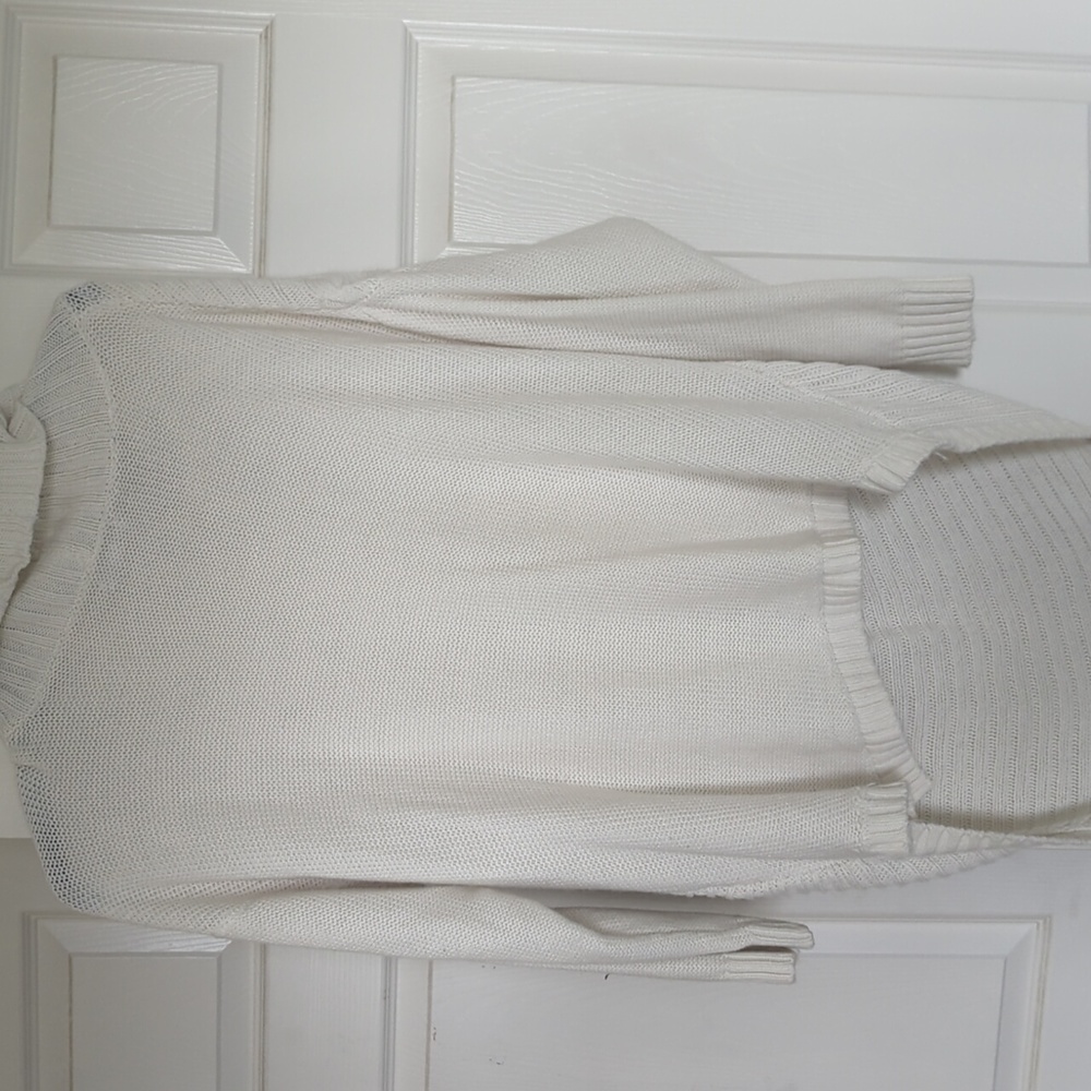 Sweater - Picture 6 of 6